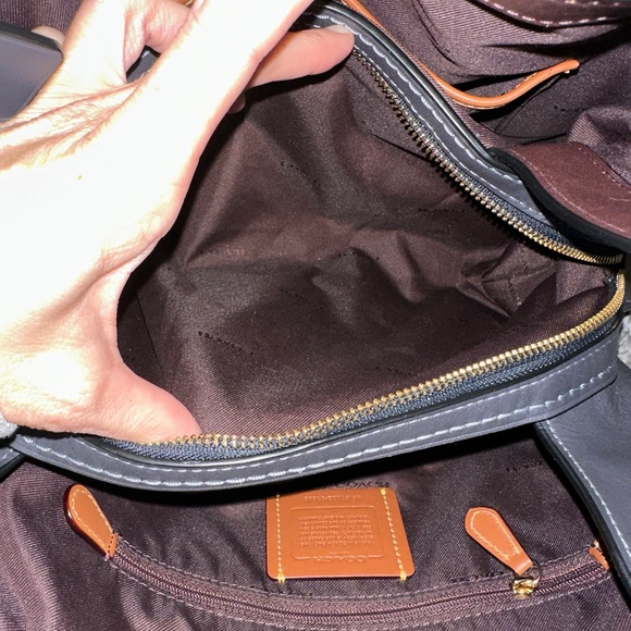 Coach EDIE SHOULDER BAG 31 - Picture 9 of 11